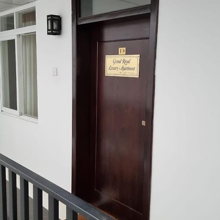 The Grand Royal Luxury Apartment Nuwara Eliya Esterno foto